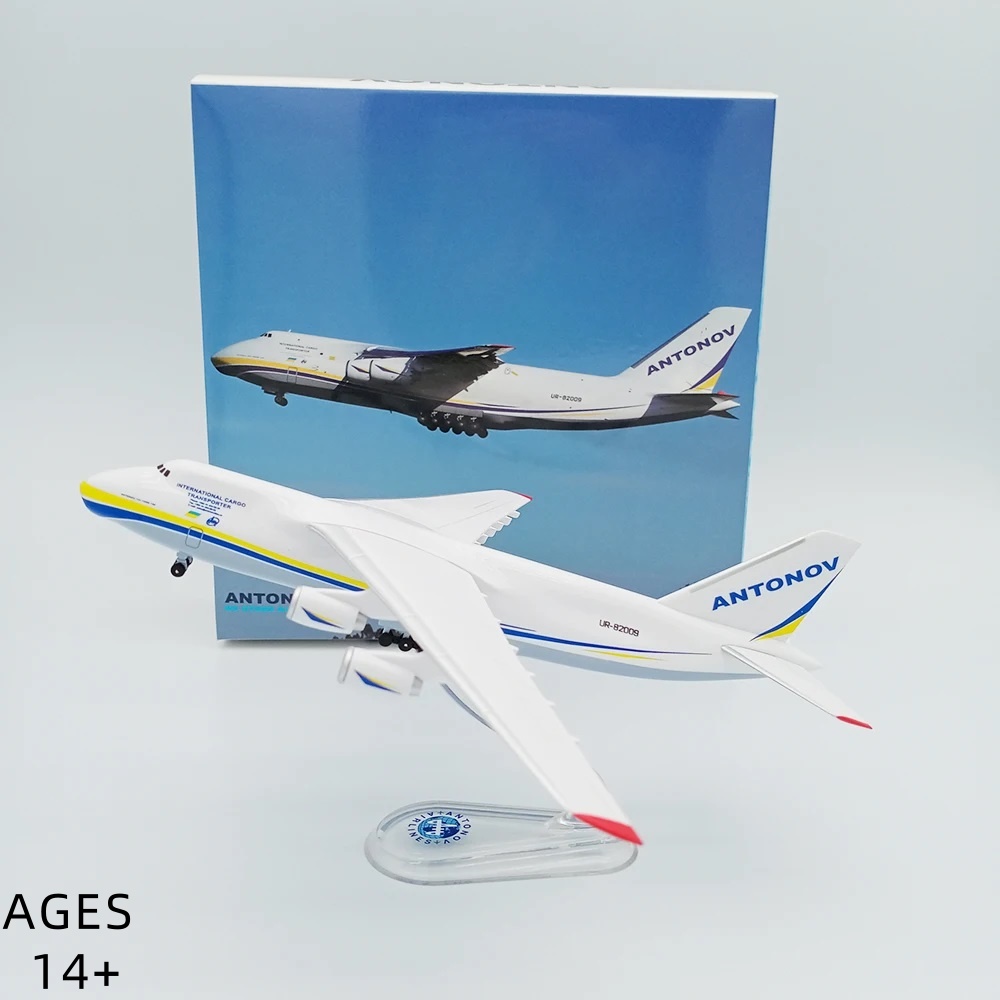 Model Airplane Plastic - Maßstab 1:400 Antonov An-124 Transportflugzeug AN124